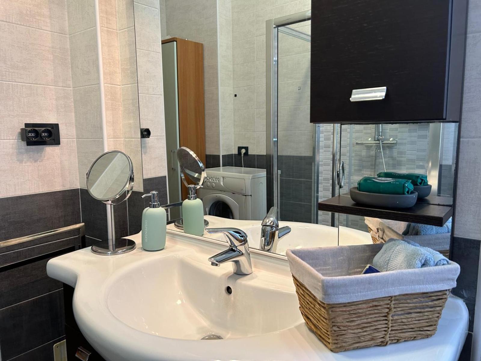 Your Home In Milan - Elegant & Comfortable Stay Exteriör bild